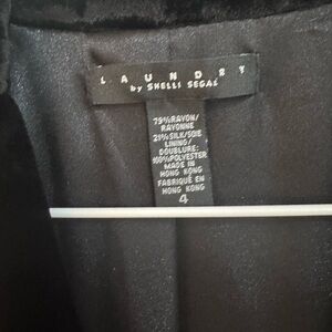 Laundry by Shelli Segal Black Blazer
